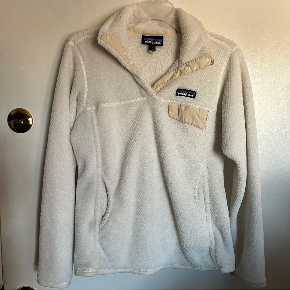 Patagonia Cream Fleece Pullover